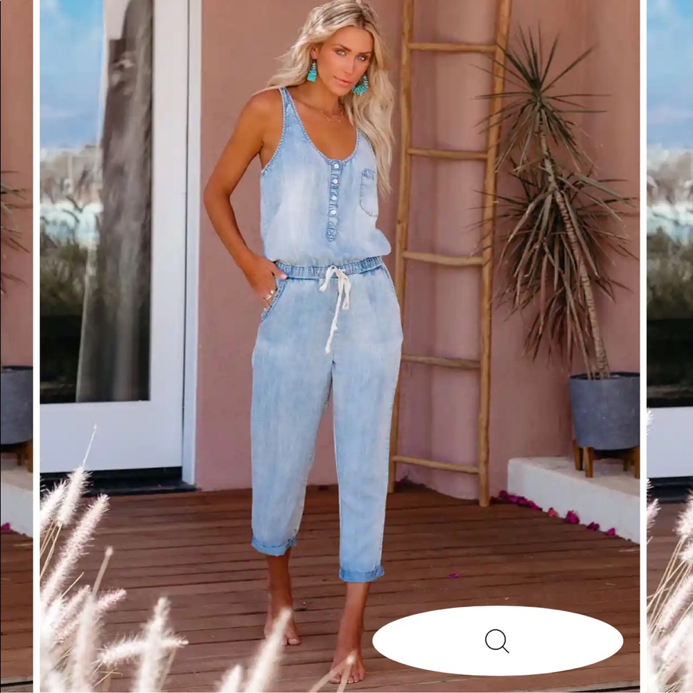 VICI: JANA POCKETED TENCEL DRAWSTRING JUMPSUIT - LIGHT WASH